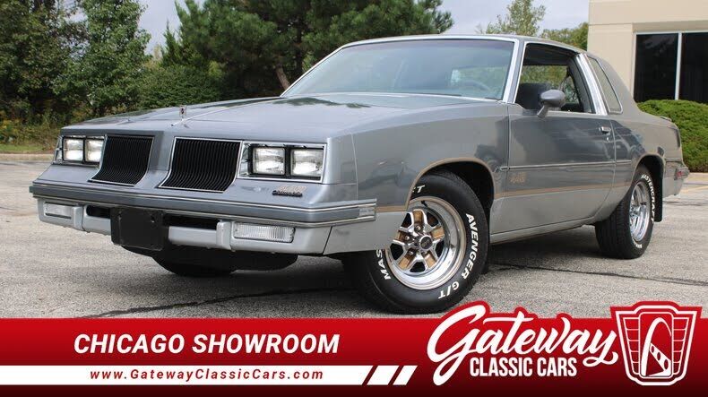 1986 OLDSMOBILE Cutlass Salon