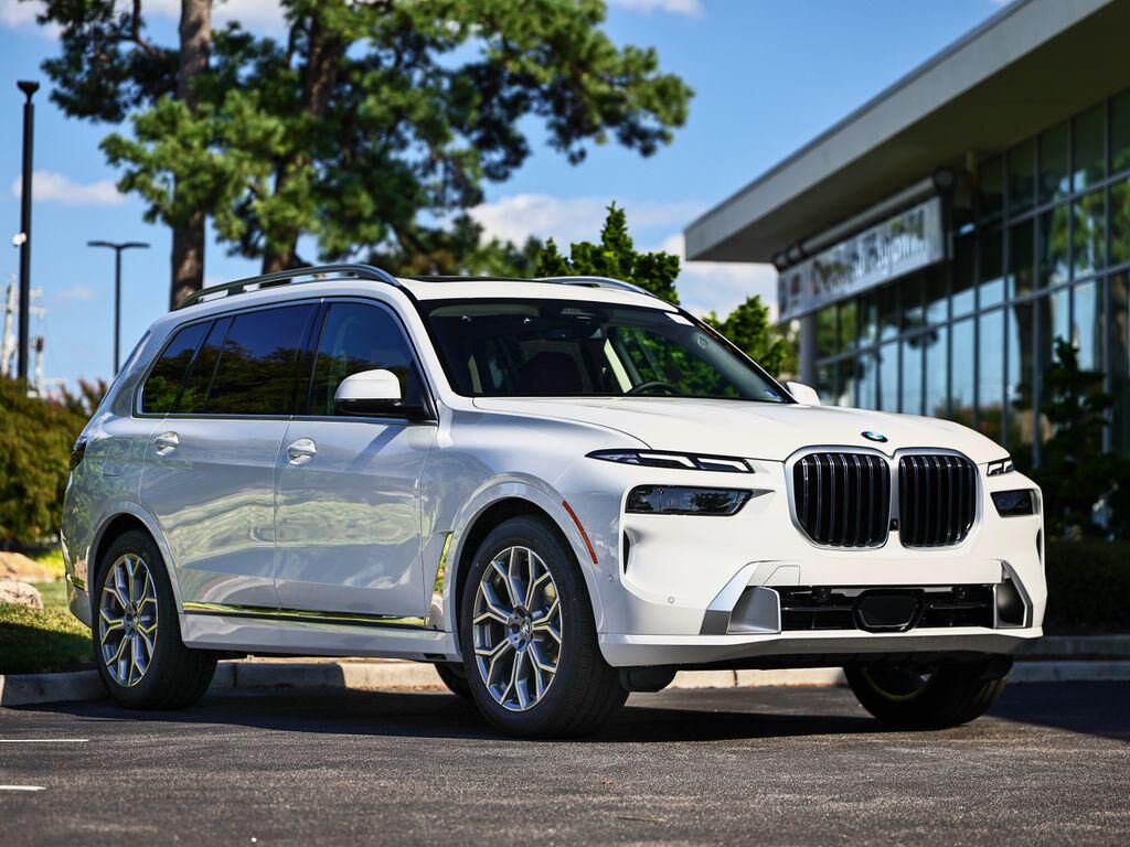 2027 BMW X7