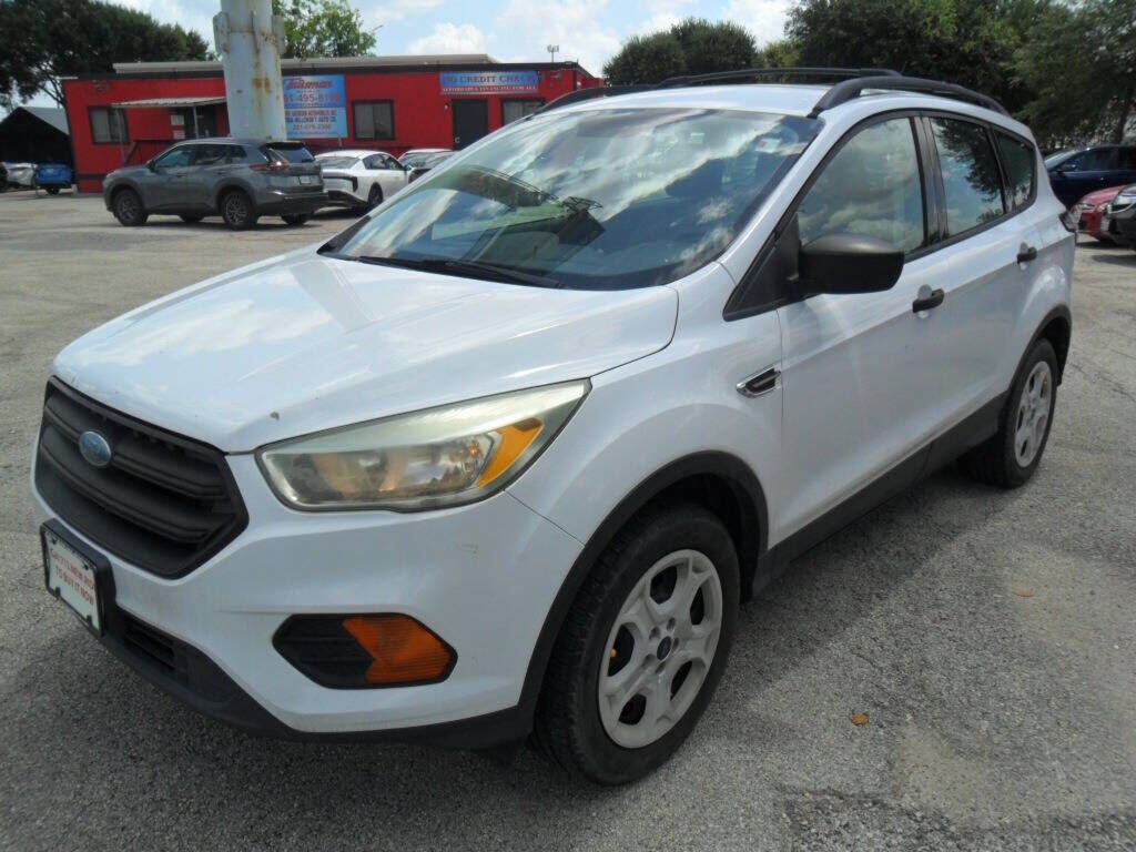 2017 FORD Escape