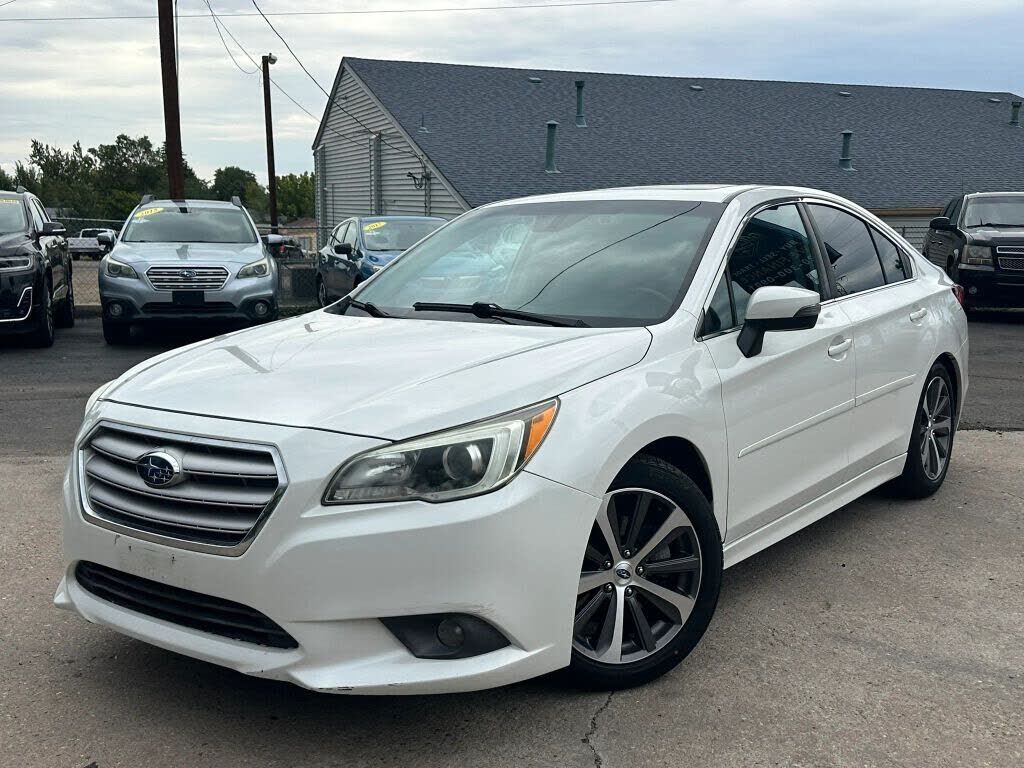 2017 SUBARU Legacy
