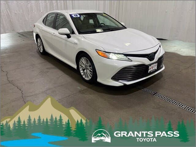 2018 TOYOTA Camry