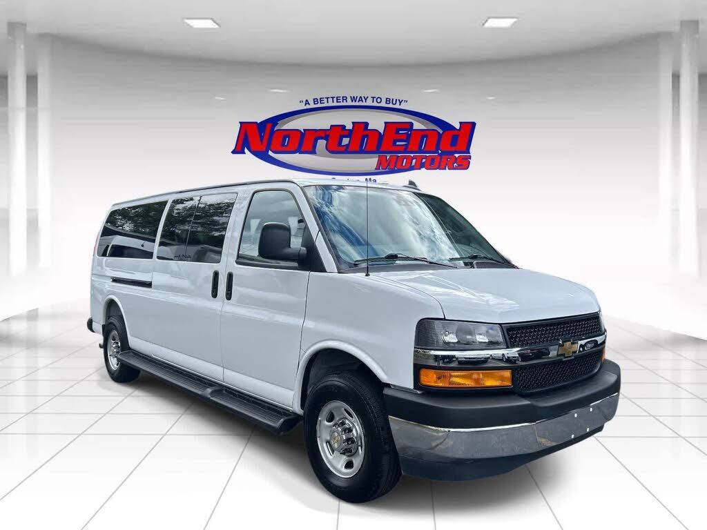 2025 CHEVROLET Express