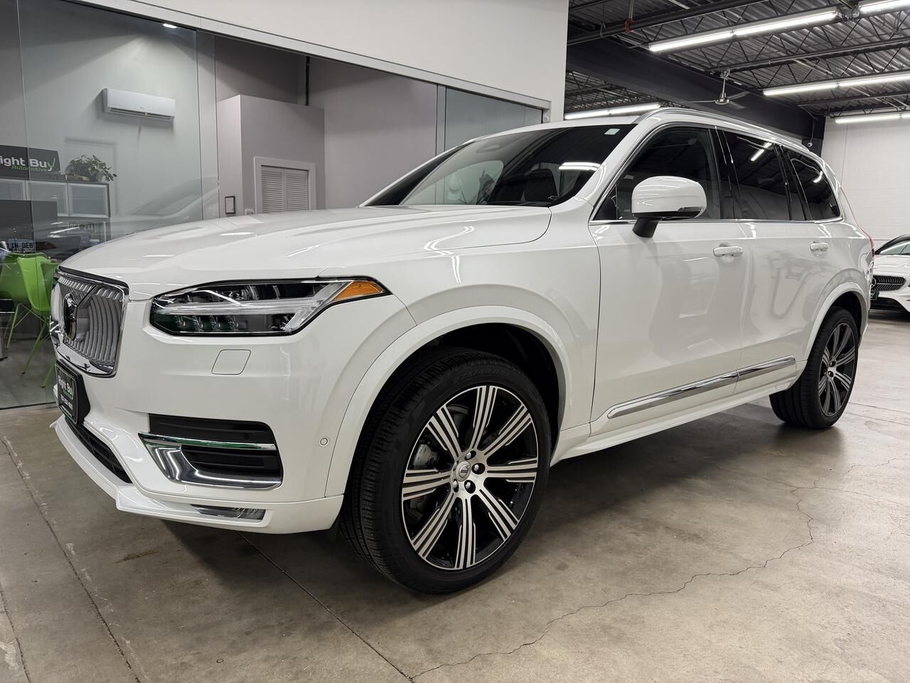 2025 VOLVO XC90
