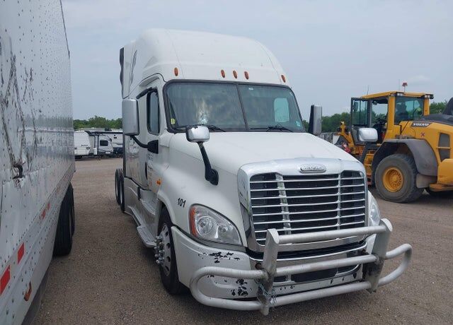 2015 FREIGHTLINER Cascadia