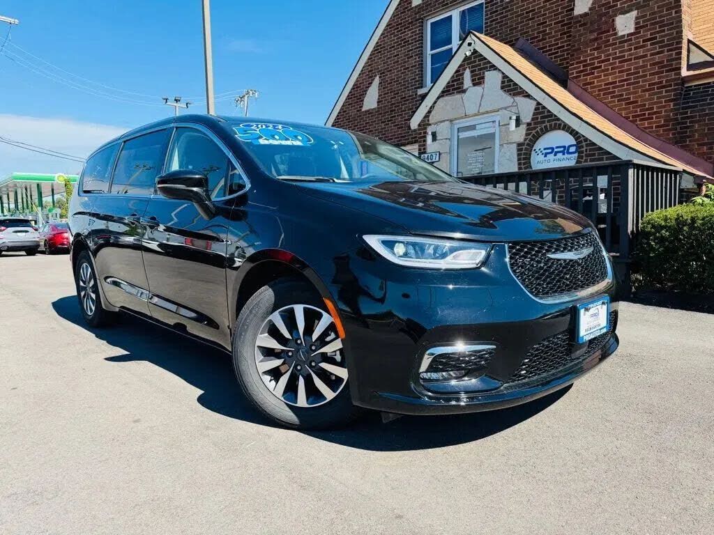 2024 CHRYSLER Pacifica