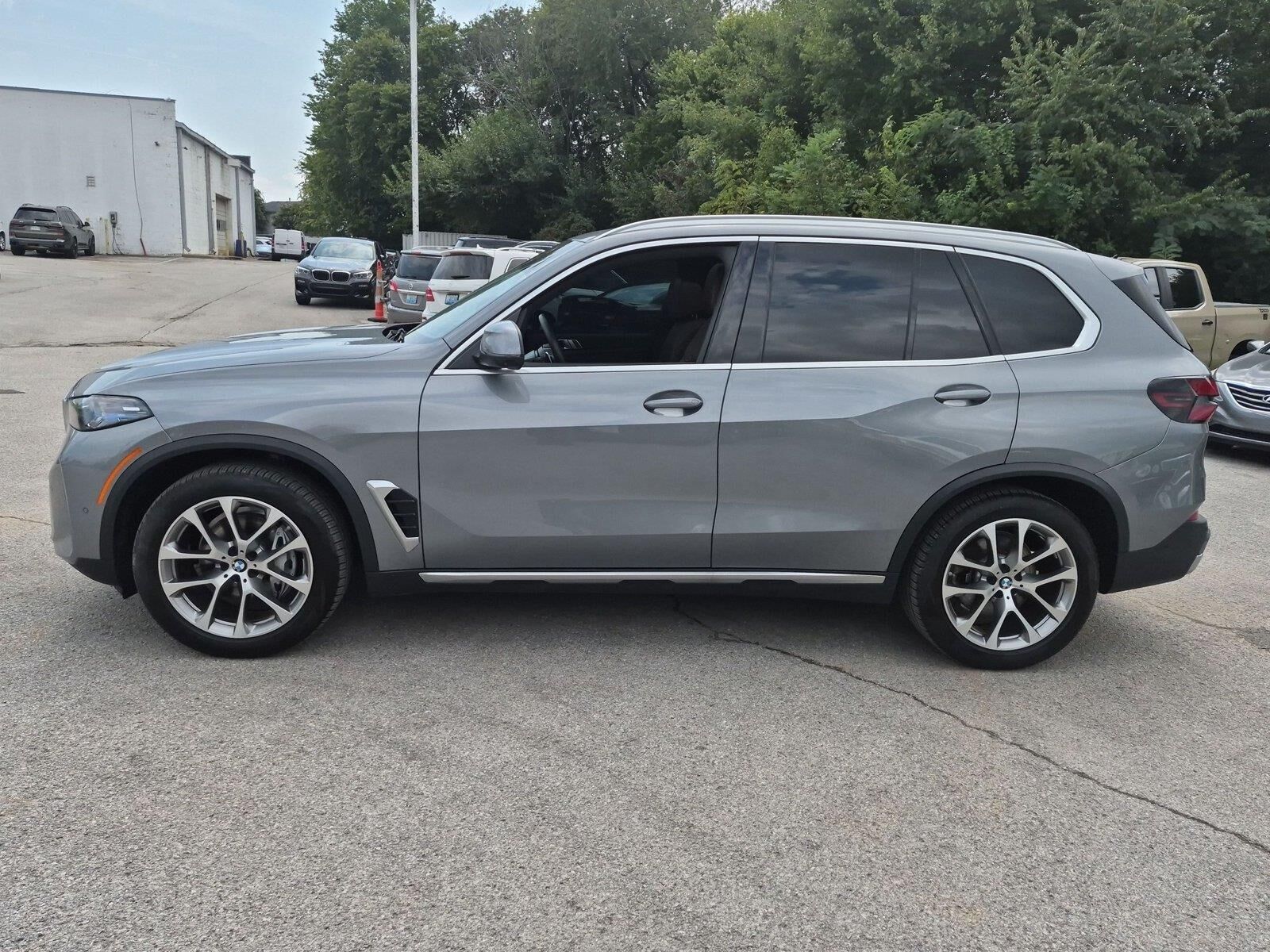 2025 BMW X5