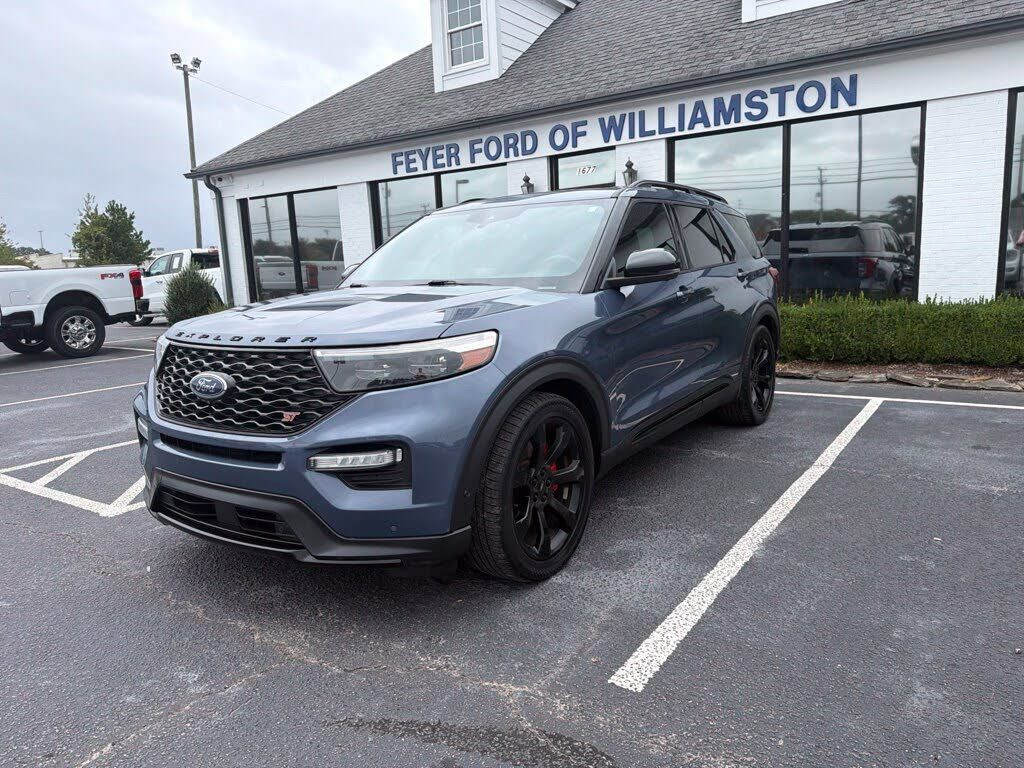 2021 FORD Explorer