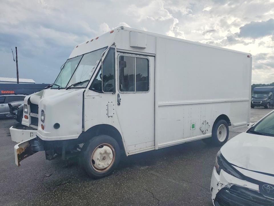 1999 FREIGHTLINER MT 45 Chassis
