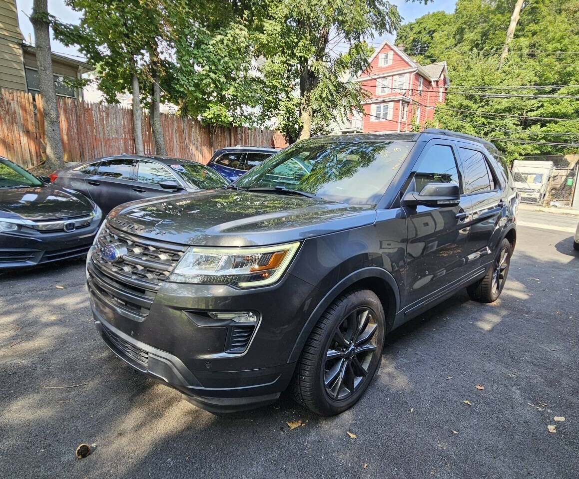 2018 FORD Explorer