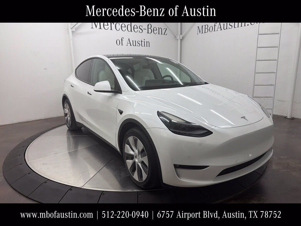 2022 TESLA Model Y