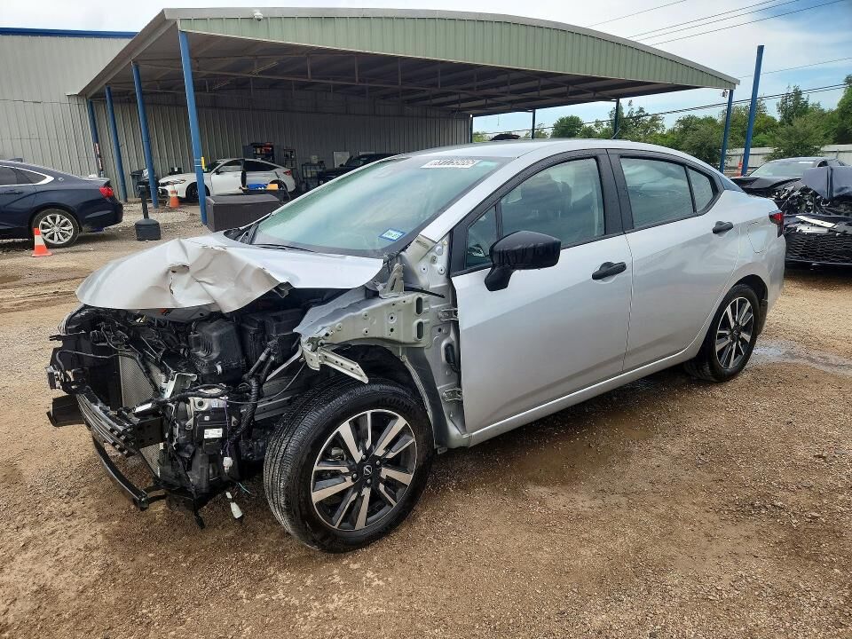 2025 NISSAN Versa