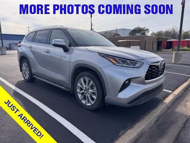2021 TOYOTA Highlander
