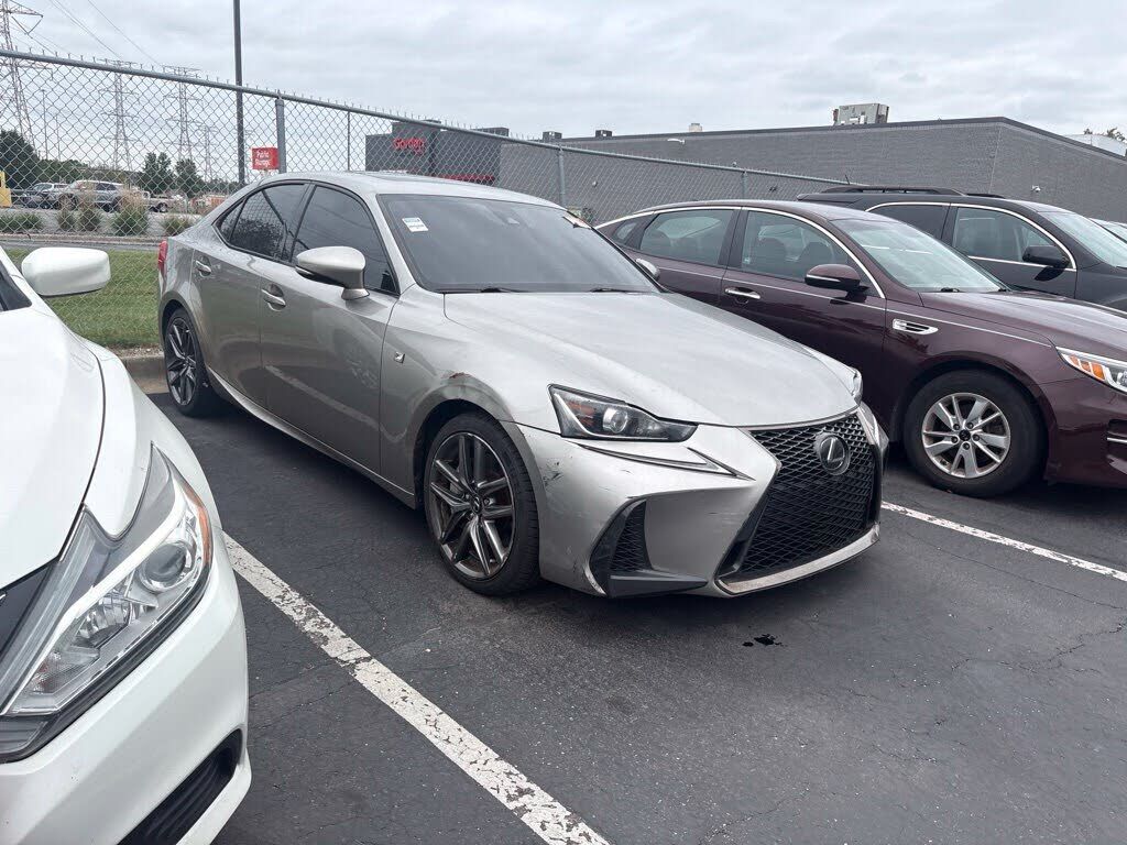 2018 LEXUS IS