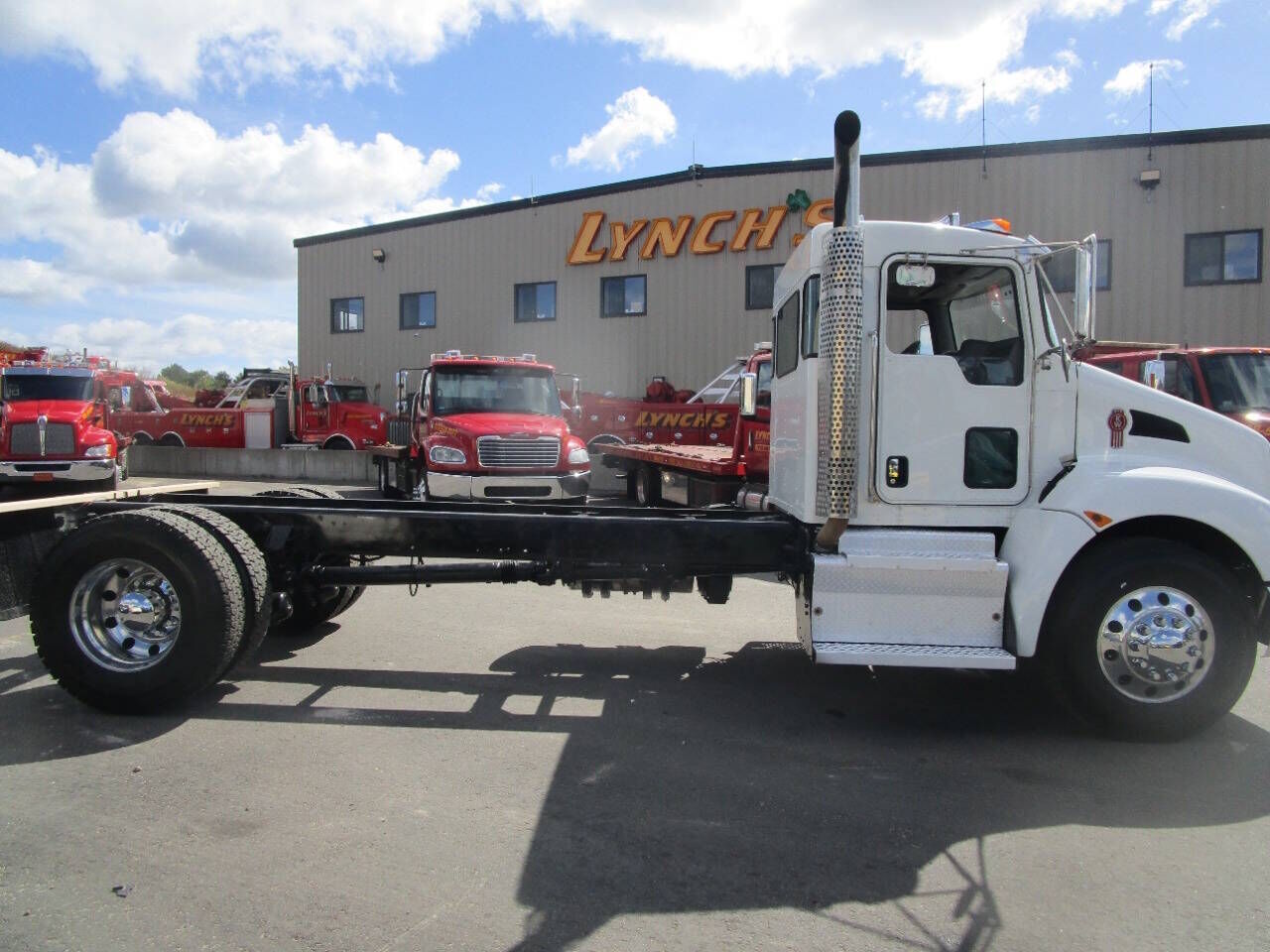 2014 KENWORTH T3 Series