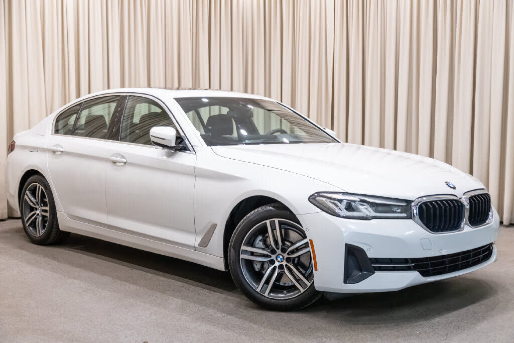 2021 BMW 530i