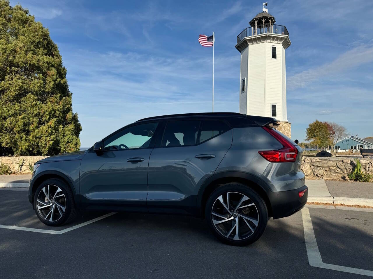 2021 VOLVO XC40