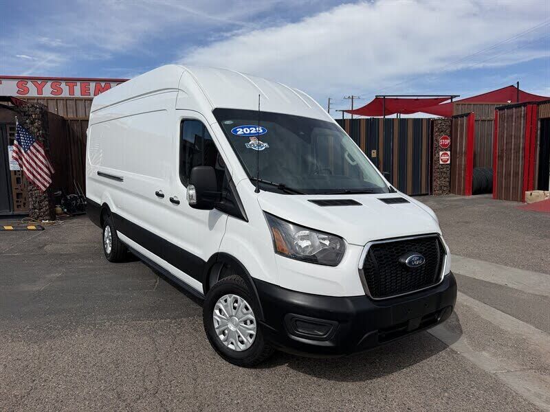 2025 FORD Transit