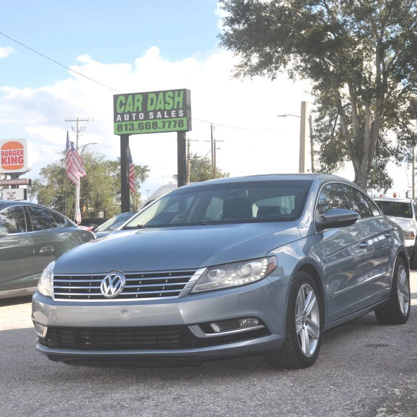 2013 VOLKSWAGEN Passat