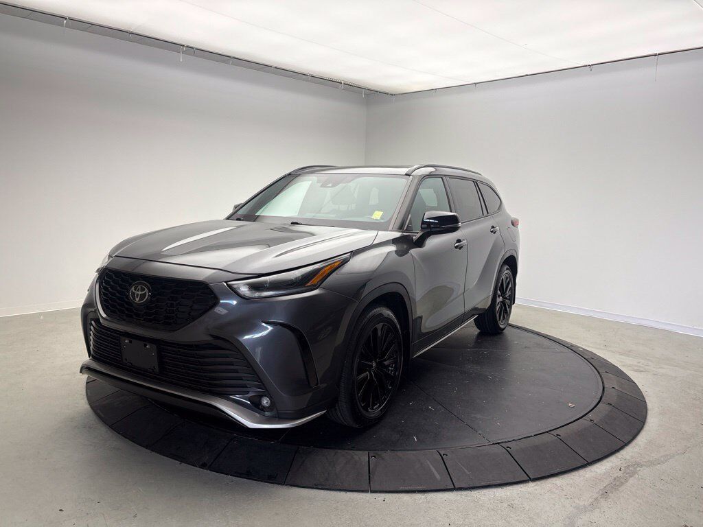 2023 TOYOTA Highlander