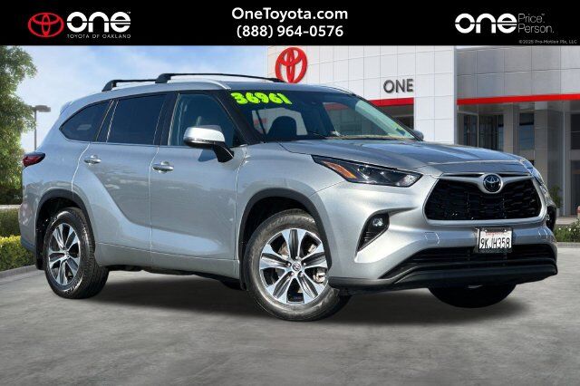 2023 TOYOTA Highlander