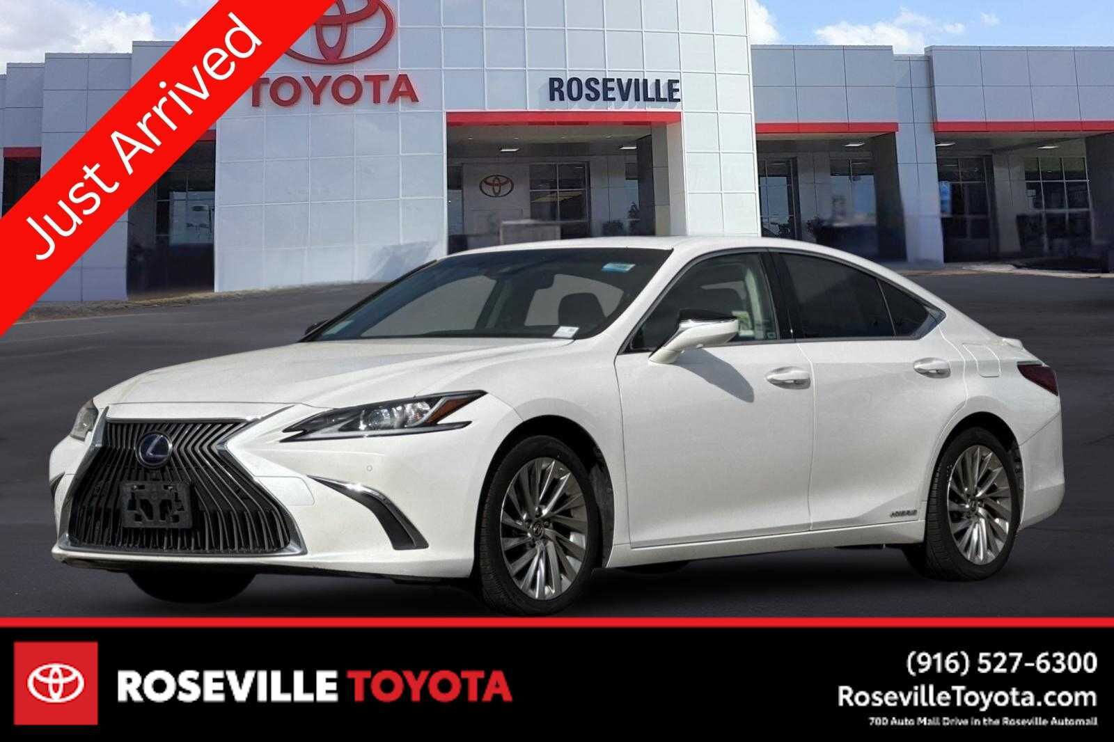 2019 LEXUS ES