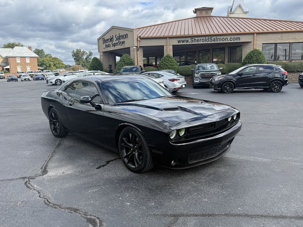 2016 DODGE Challenger