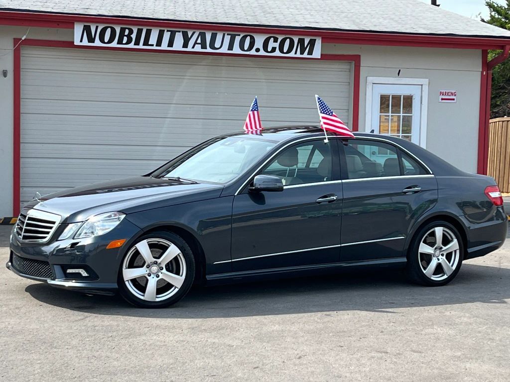 2011 MERCEDES-BENZ E-Class