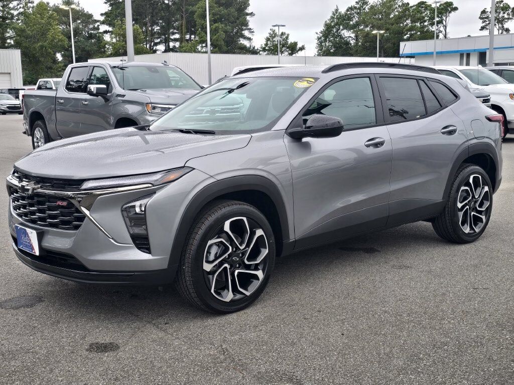 2026 CHEVROLET Trax