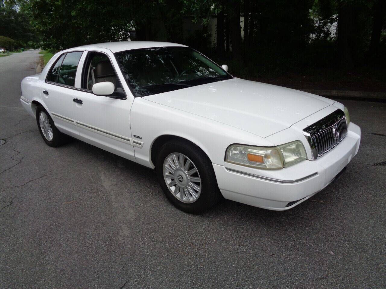 2010 MERCURY Grand Marquis