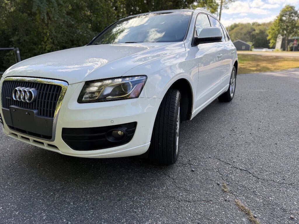 2011 AUDI Q5