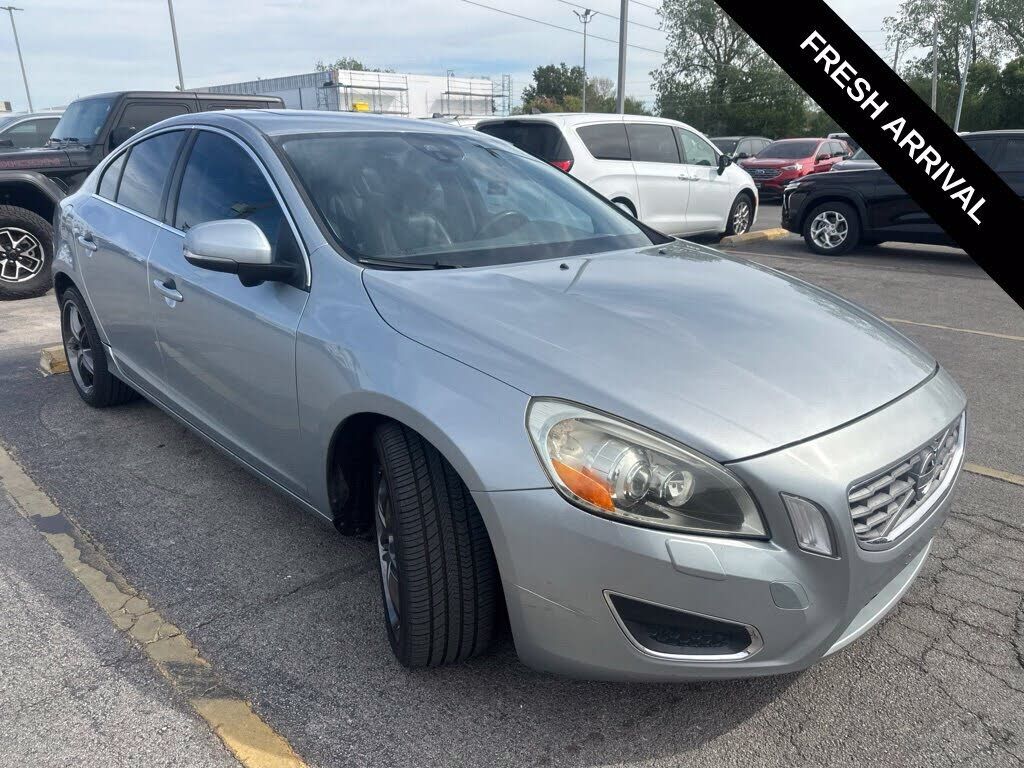 2011 VOLVO S60
