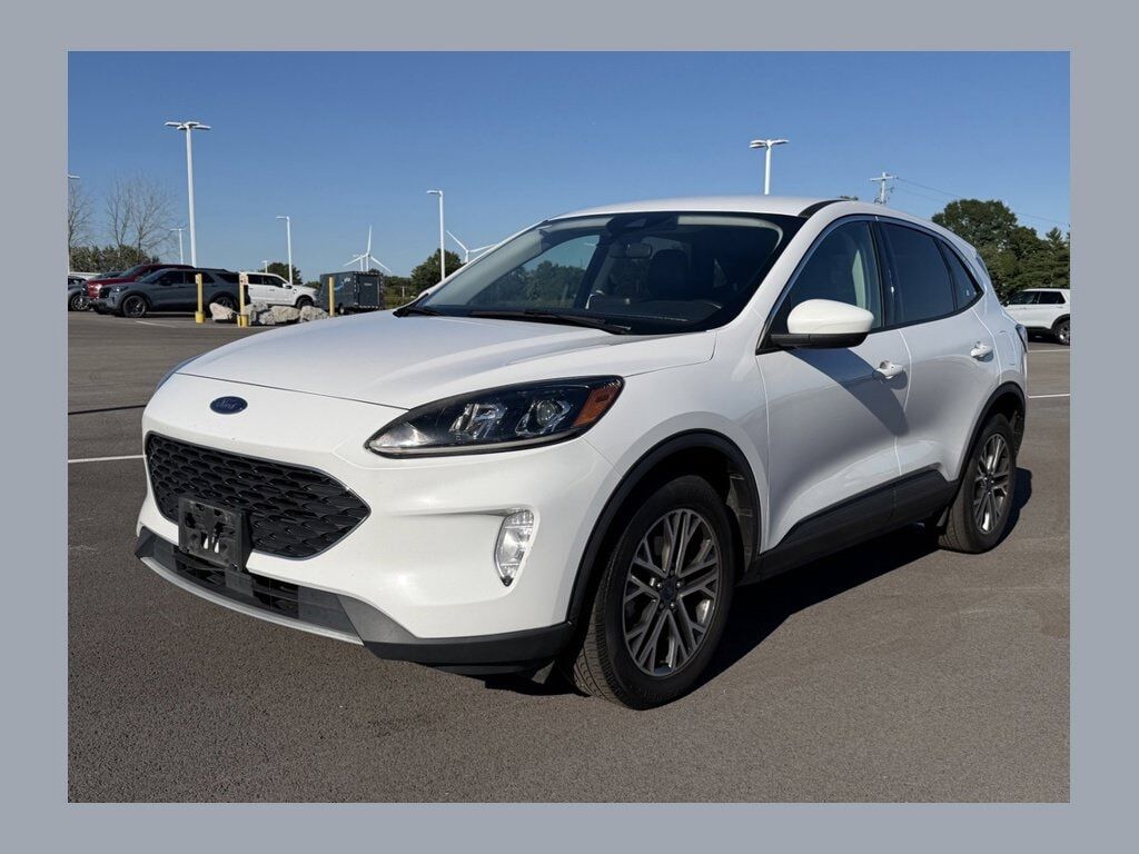2022 FORD Escape