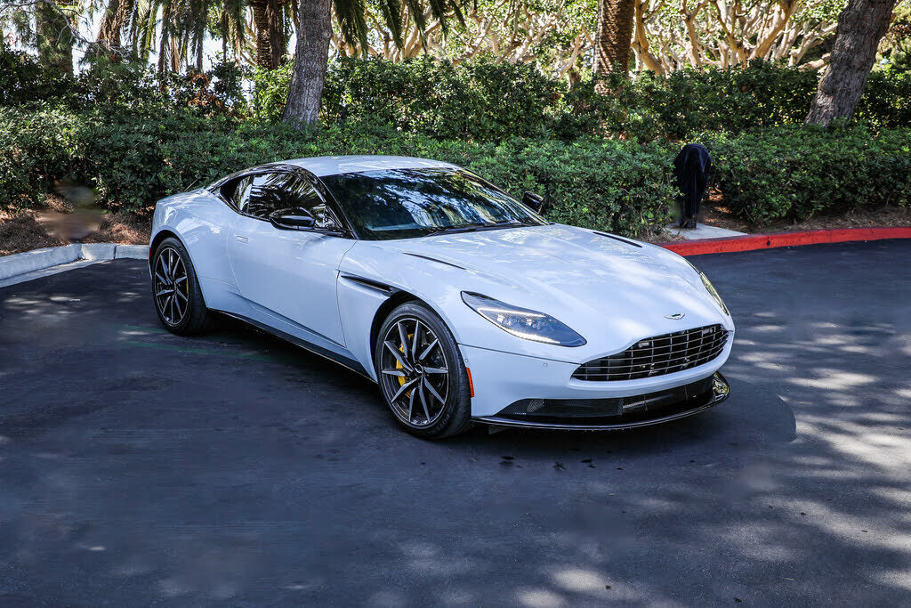 2022 ASTON MARTIN DB11