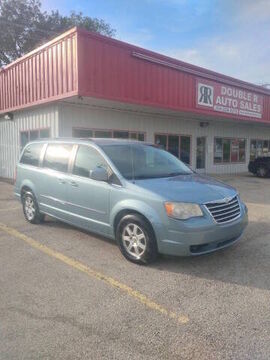 2010 CHRYSLER Town and Country
