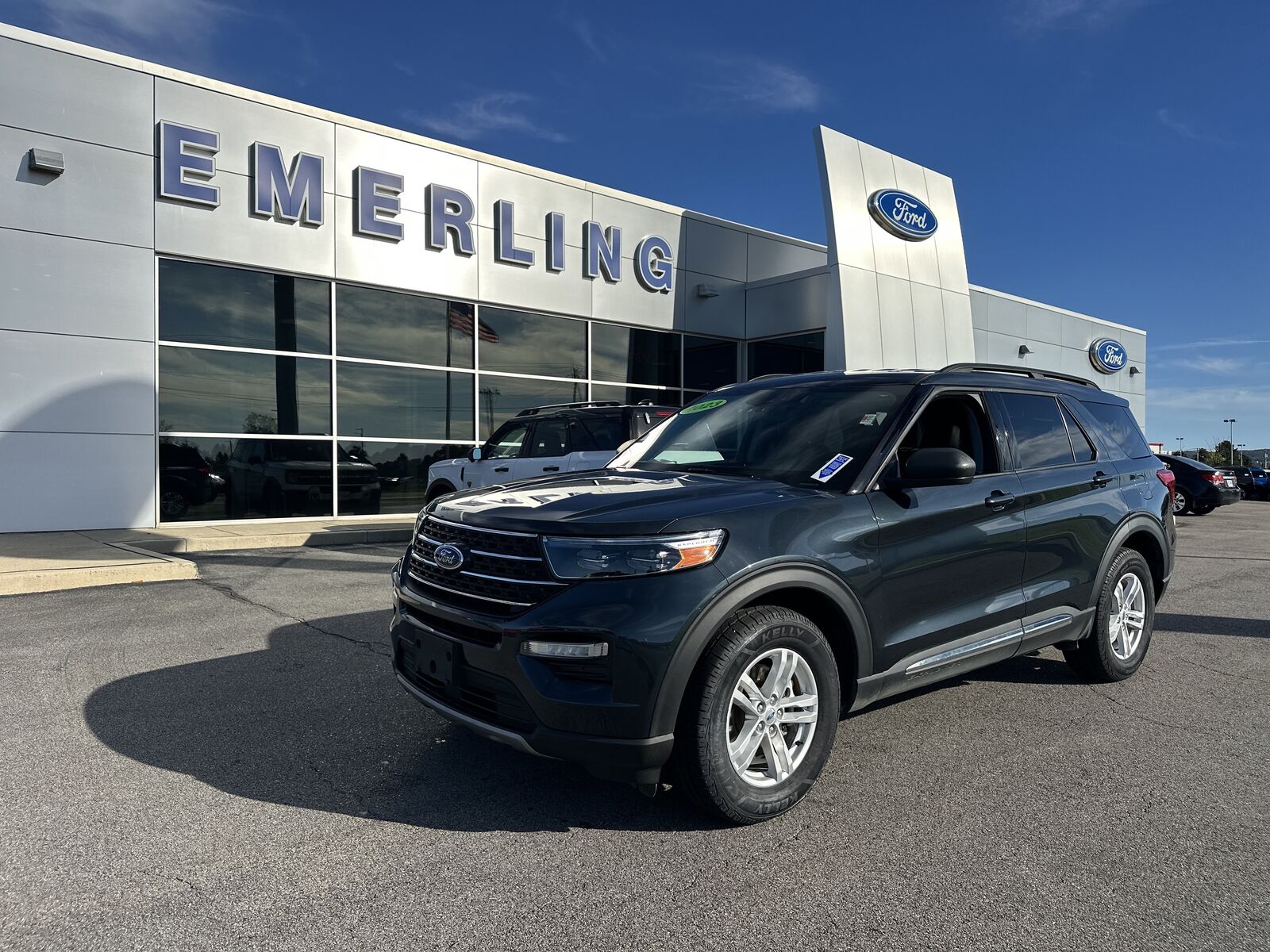 2023 FORD Explorer