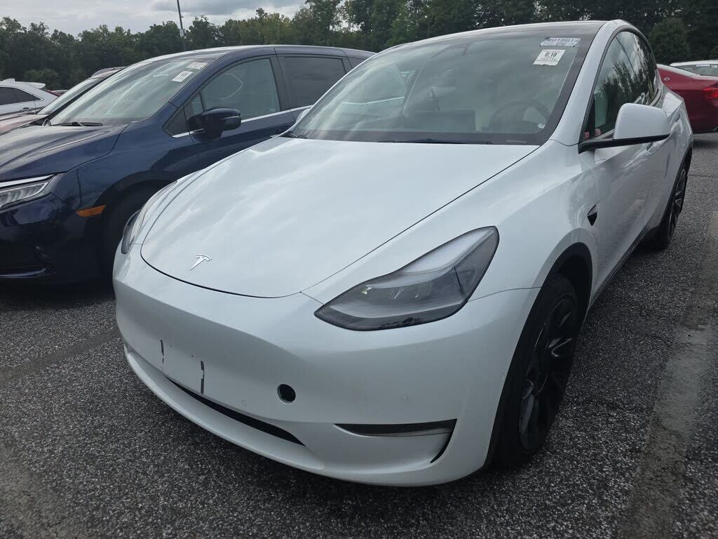 2022 TESLA Model Y