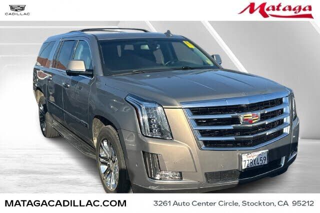 2017 CADILLAC Escalade ESV