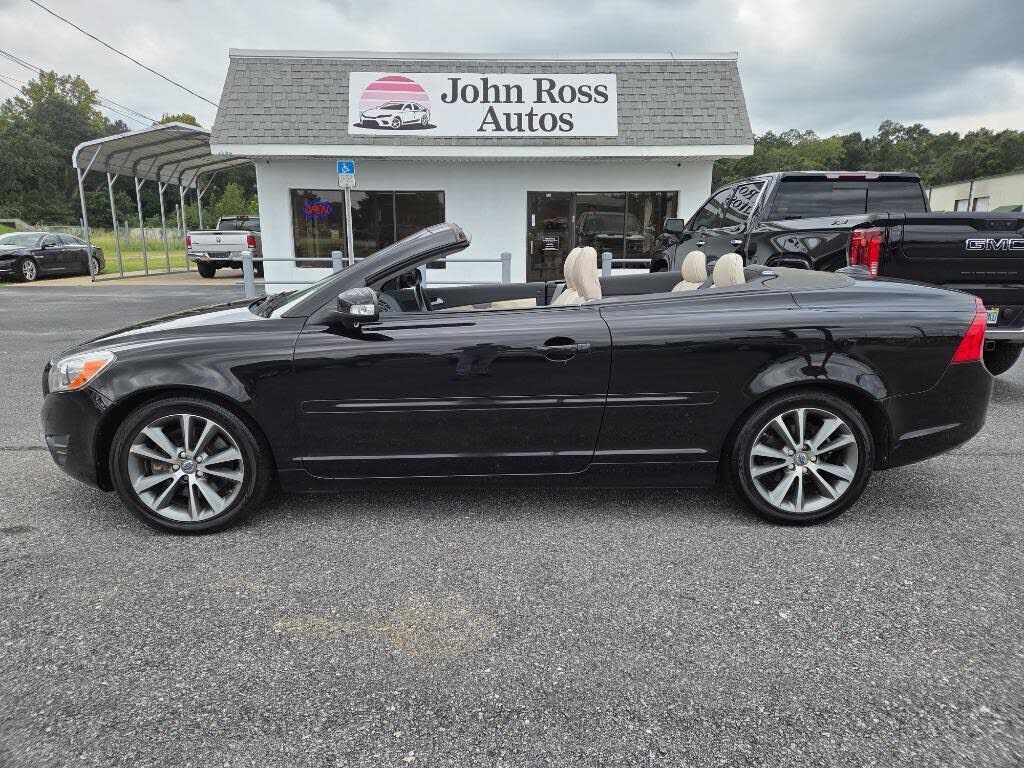 2011 VOLVO C70