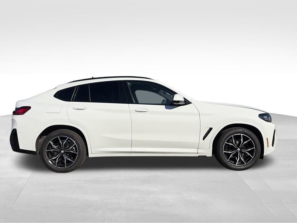 2025 BMW X4