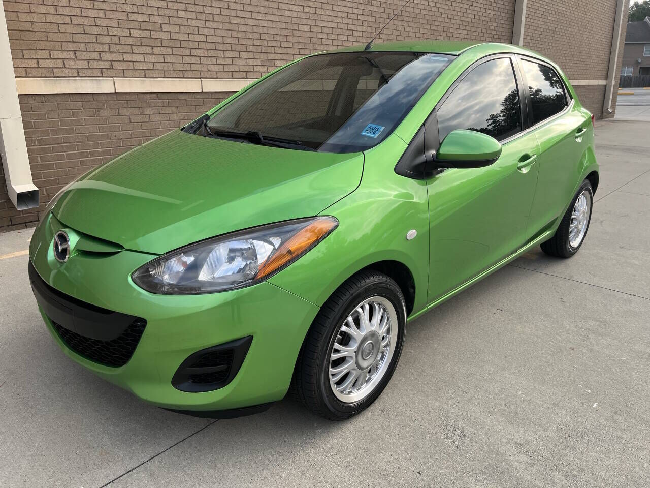 2011 MAZDA Mazda2