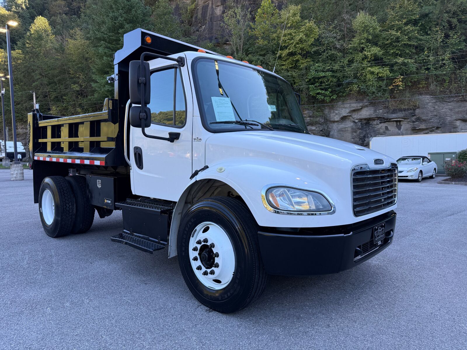 2016 FREIGHTLINER M2