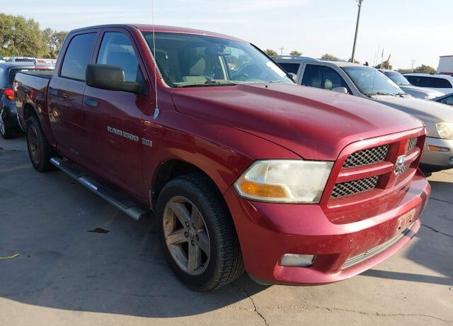 2012 DODGE Ram