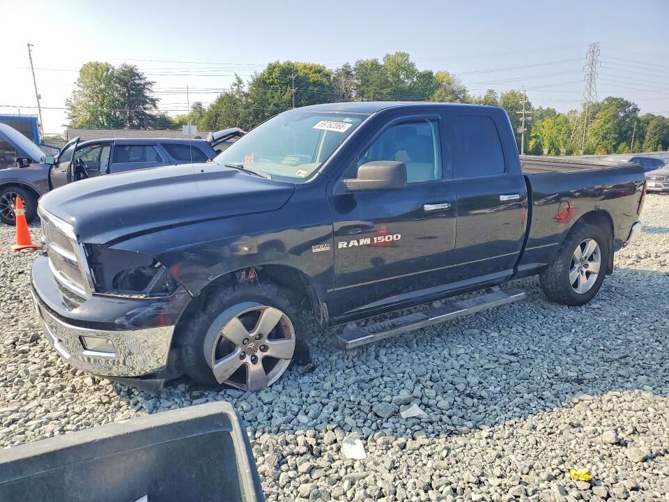 2012 DODGE Ram