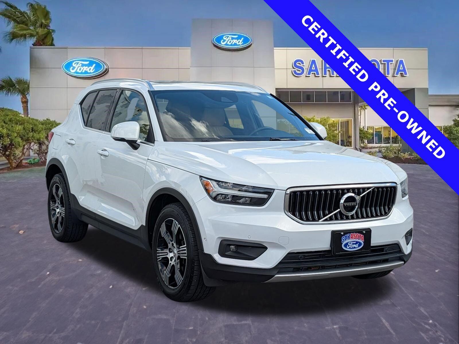 2019 VOLVO XC40
