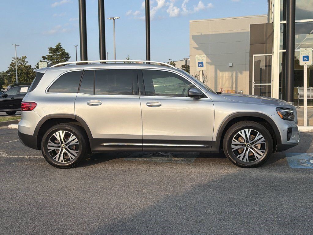 2025 Mercedes-Benz GLB-Class