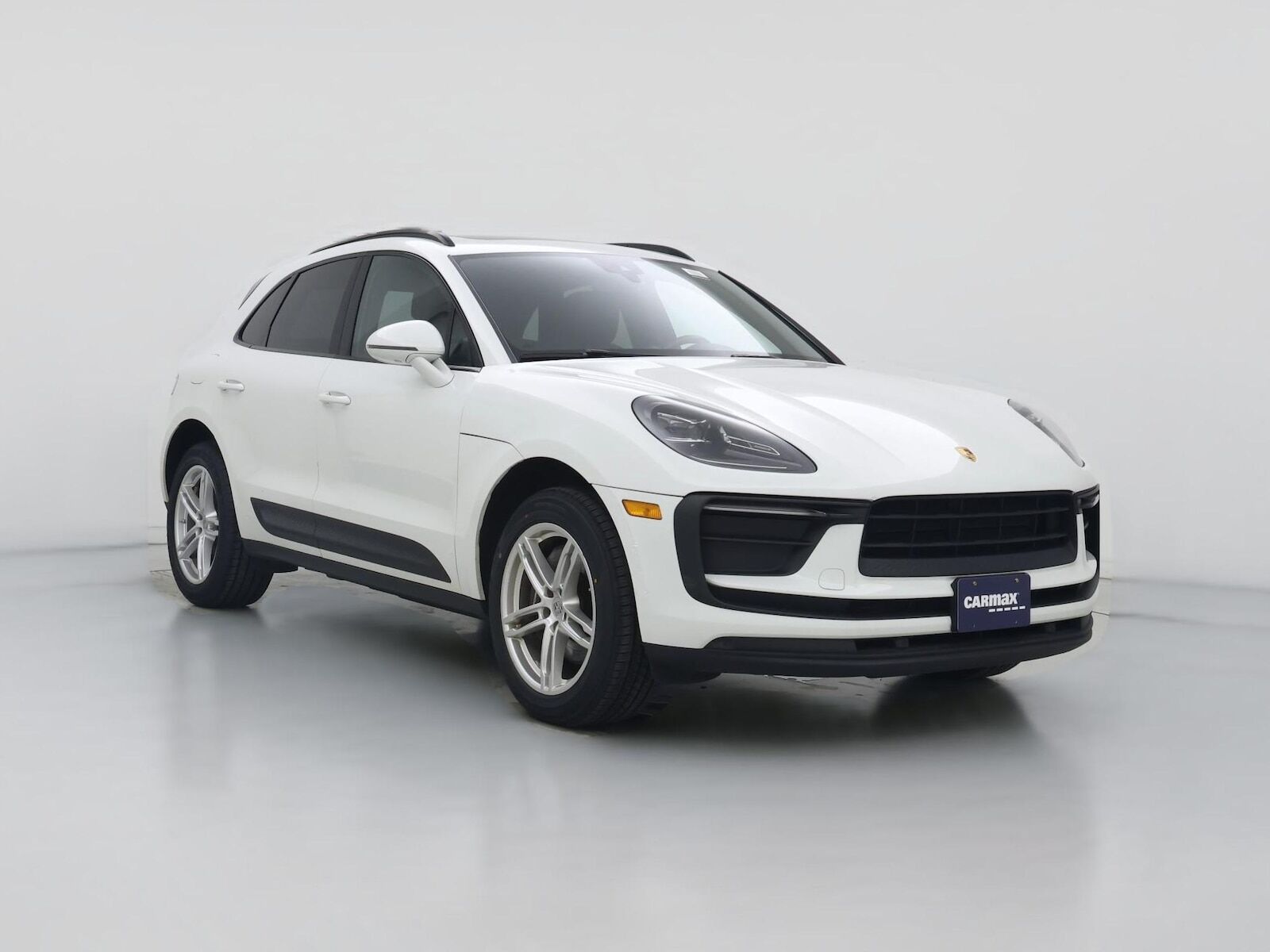 2022 PORSCHE Macan
