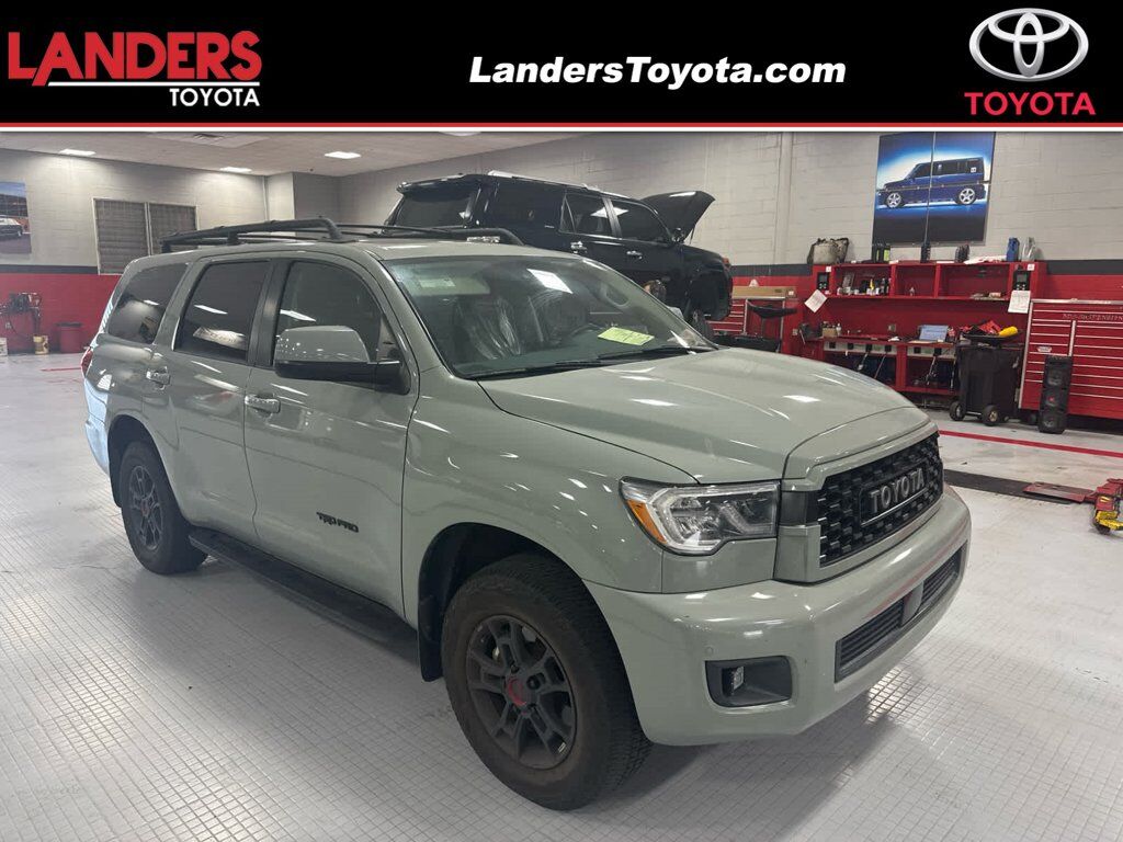 2022 TOYOTA Sequoia