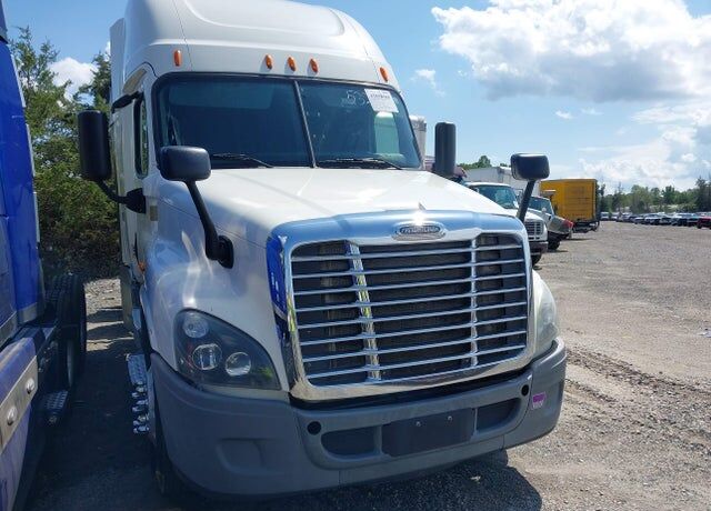 2015 FREIGHTLINER Cascadia