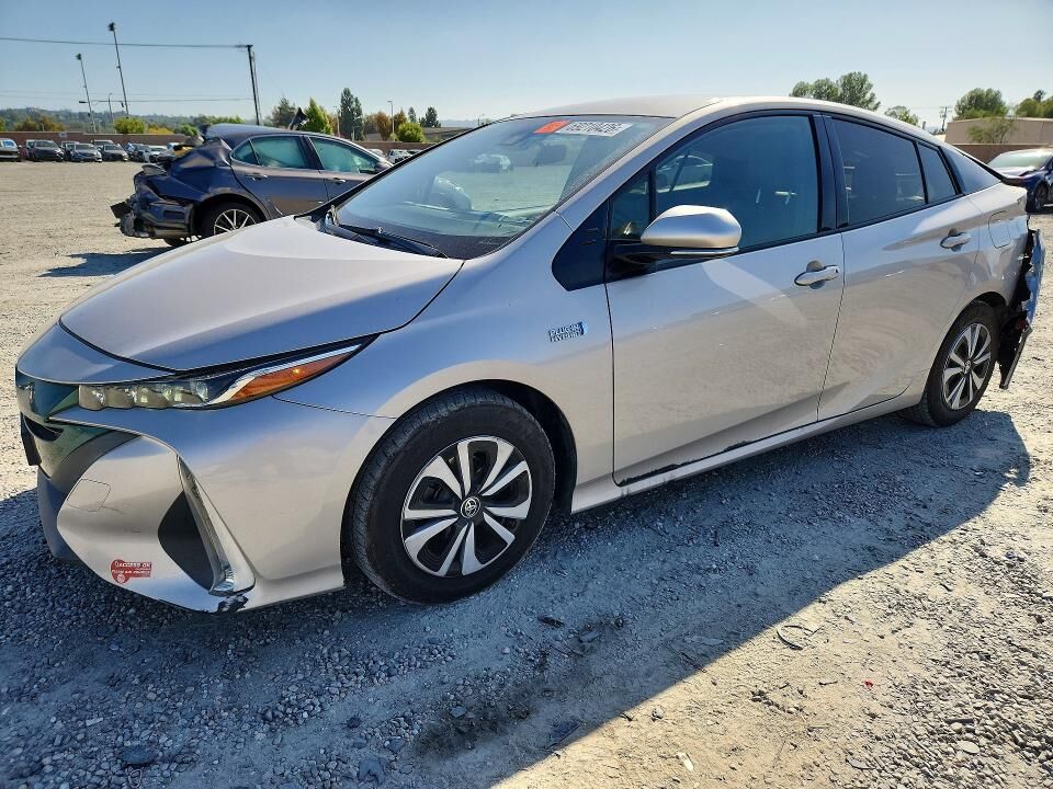 2017 TOYOTA Prius
