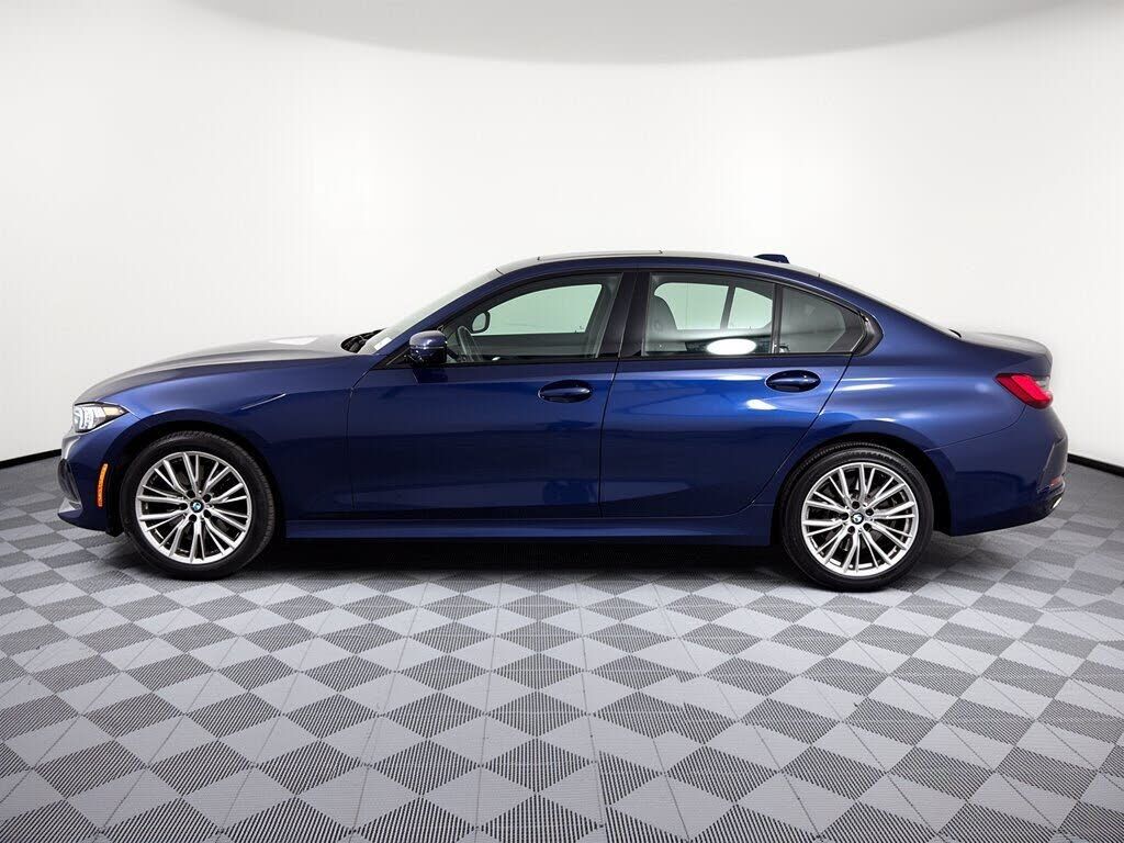 2023 BMW 330i